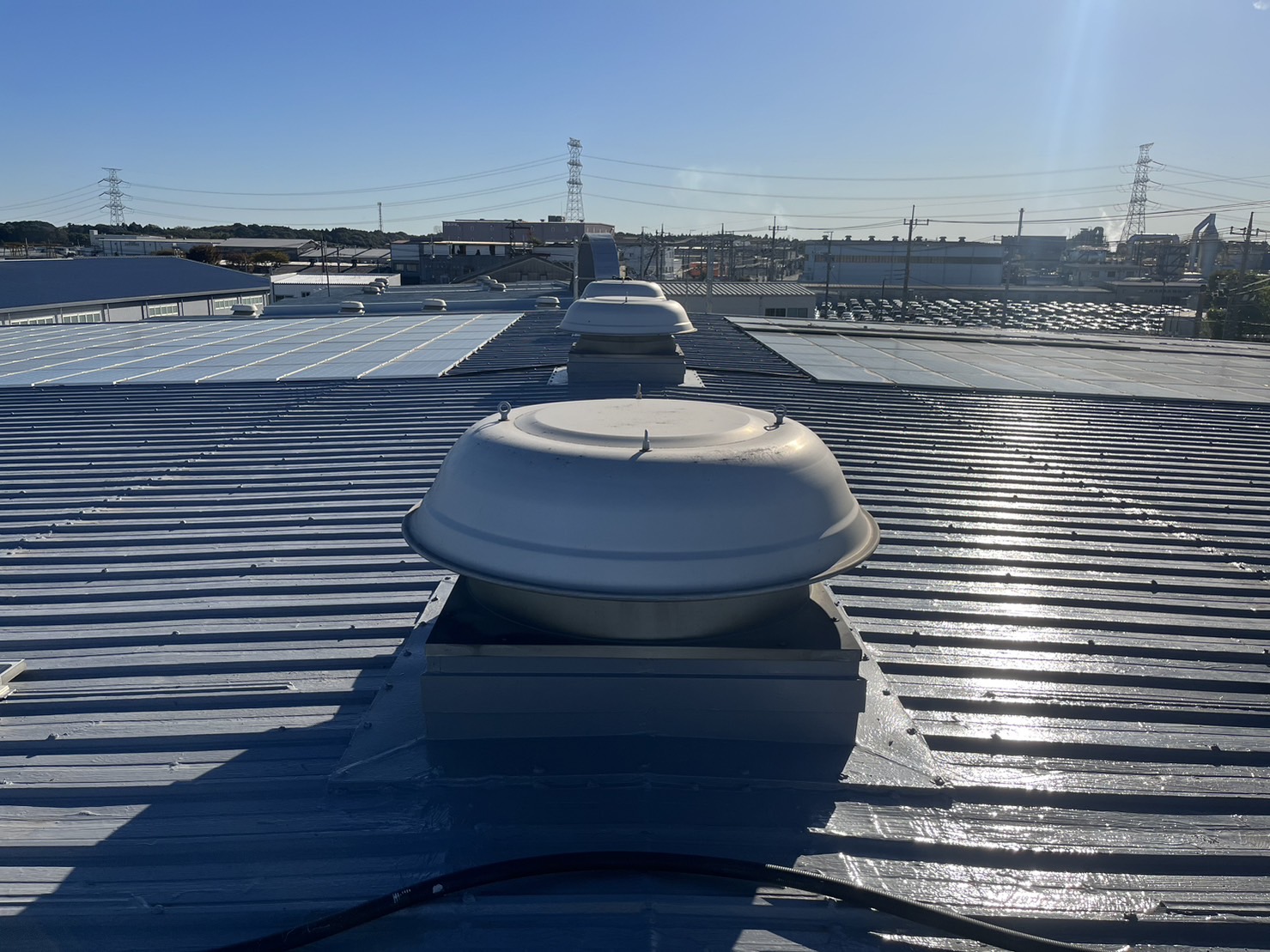 工場屋根塗装（特殊塗膜防水塗装工事）　その②